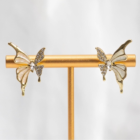 ✨Zara Camille Pearly Butterfly Earrings - Picture 3 of 4